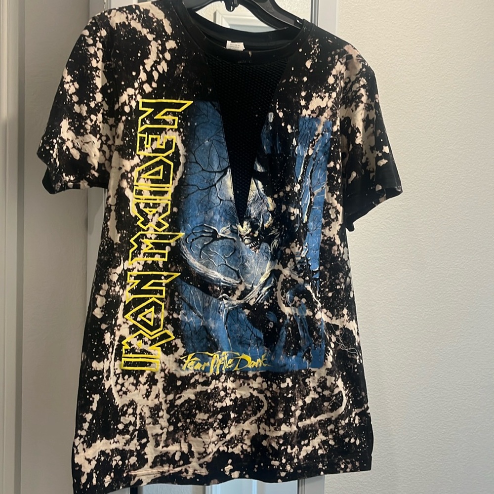 Womens Rock band Tee (Iron maiden -Fear of the Dark)